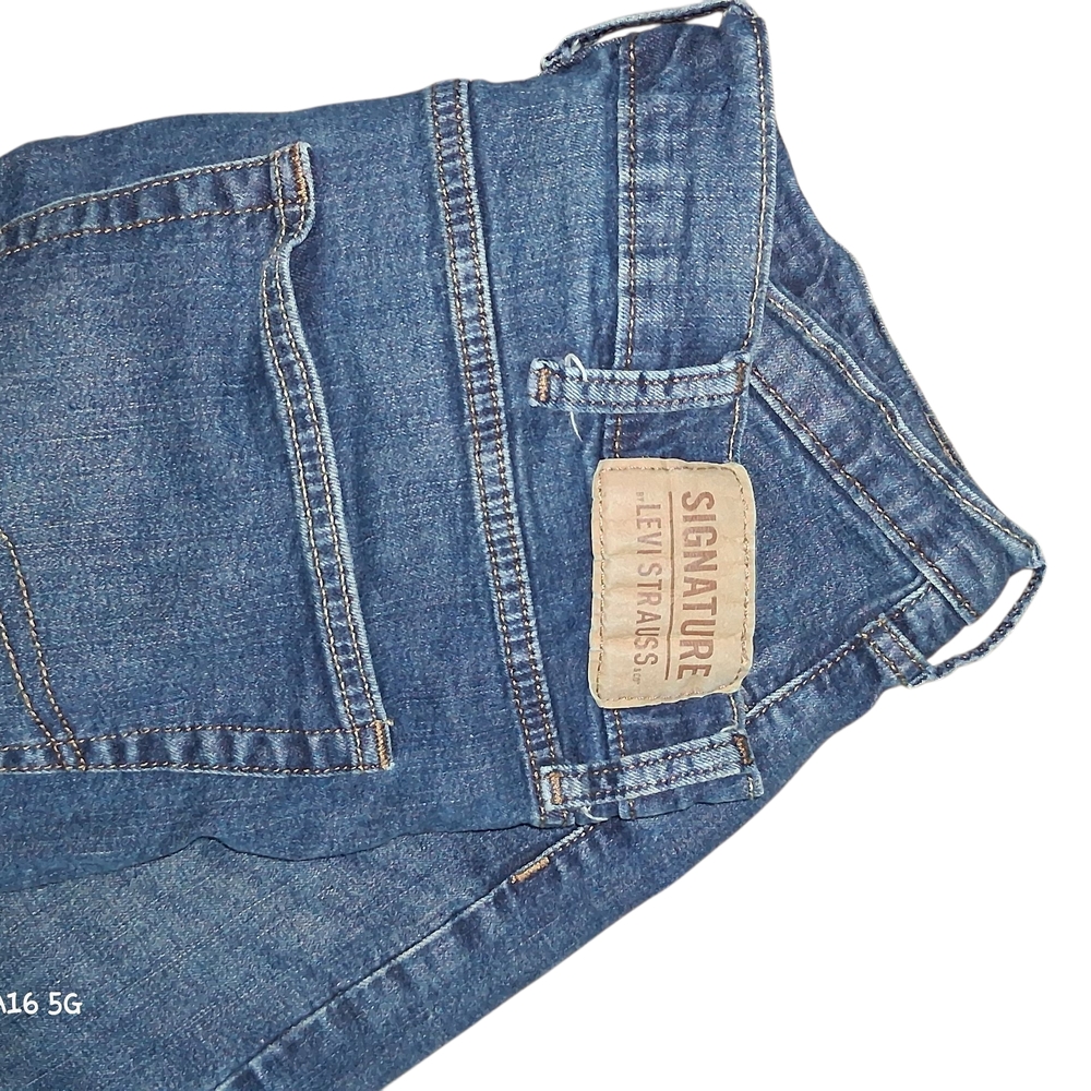 Signature by Levi Strauss Men's Classic Denim Jeans